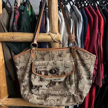 Coach carriage horse tan - Gem