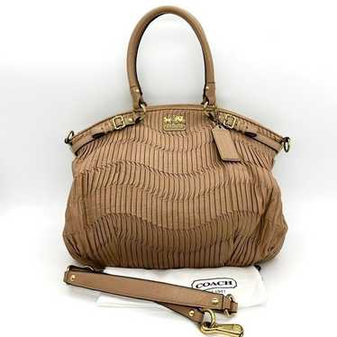 希少色　COACH 2WAY ハンドバッグ ショルダーバッグ Madison 希少 COACH ショルダーバッグ 2way マディソン キルティング