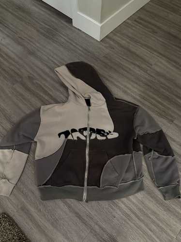 男女兼用【NAMED COLLECTIVE】CRASH ラインストーン フーディー CRASH – NAMED COLLECTIVE®