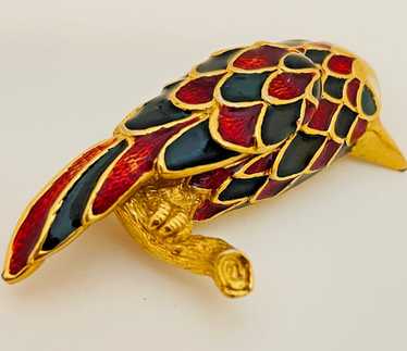 Vintage carven brooch - Gem