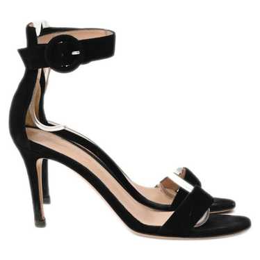 パンプス Gianvito Rossi PORTOFINO SUEDE DECOLLETE Gianvito Rossi Portofino Suede Sandals | Saks Fifth Avenue