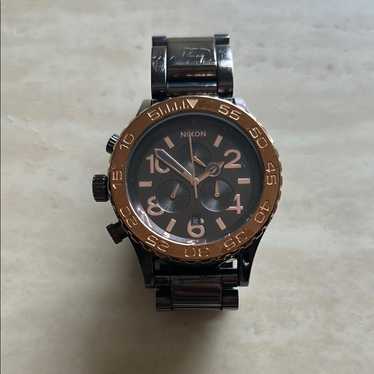 NIXON 42-20 CHRONO MINMIZE ブラック ゴールド 可動品 Nixon 42-20 Chrono Watch Review at Surfboards.com - YouTube