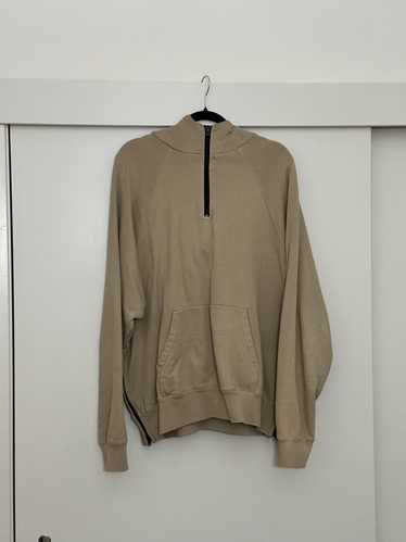 【FOG】ESSENTIALS フリース パーカー アンバー 送料関税込 fog essentials フリース パーカー