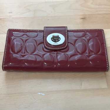 小物 COACH Patent Chain Wallet Burgundy Coach Madison Patent Leather Chain Wristlet Wallet Crimson