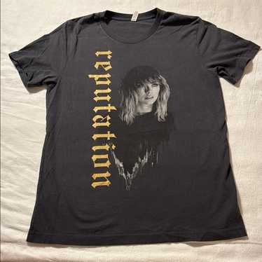 Taylor Swift Reputation Tour Tシャツ 2018 2018 Taylor Swift Reputation Stadium Tour Concert T-Shirt