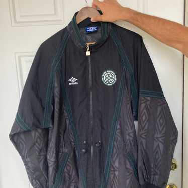 UMBRO■RAVE Nylon l Short-Sleeved Zip-Up Jacket■送料込 Umbro Men's Track Jacket, Black Beauty, Small at Amazon