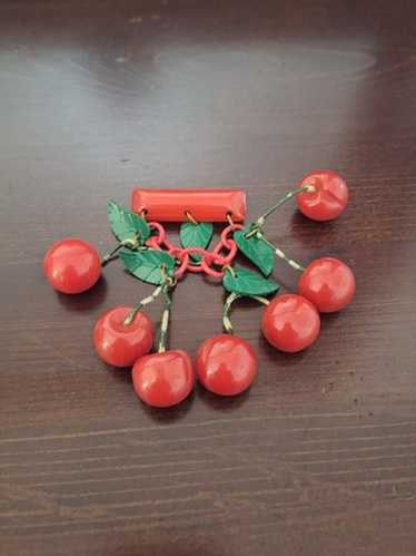 Brooch bakelite cherries - Gem