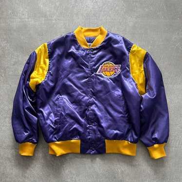 Chalk line lakers stadium - Gem