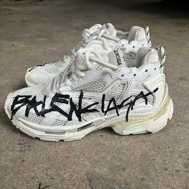 Balenciaga runner graffiti sneaker - Gem