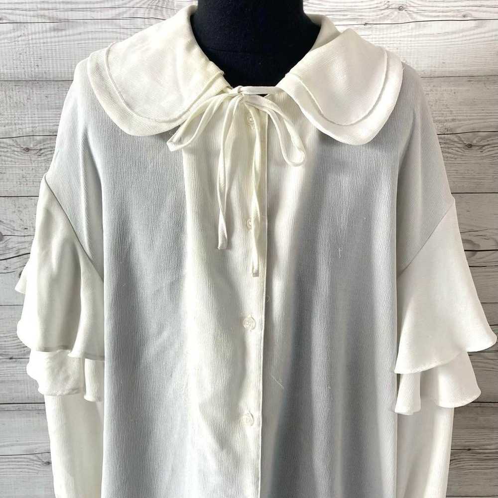 ##  Gina Tricot Long Sleeve Blouse White Long Sleeve Shirt Free Size