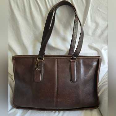 極美品✨vintage coach old bag TOTO brown Vintage Coach Bag: A Perfect Chocolate Brown Beauty | TikTok
