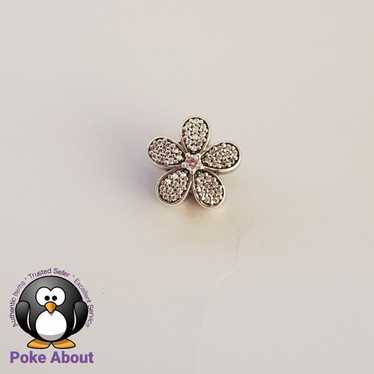新品未使用　パンドラローズPave Daisy Flower チャーム Daisy Flower Pavé Charm - Item #781480CZ - FINAL SALE