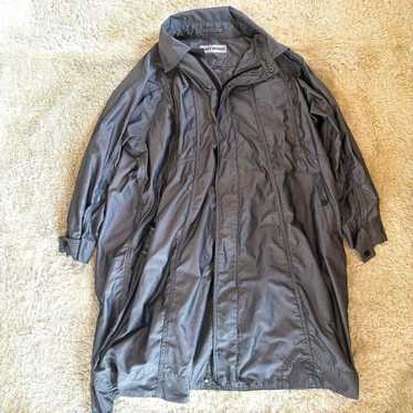 ISSEY MIYAKE Parachute Coat  イカ コート PARACHUTE Coat Khaki – ISSEY MIYAKE EU