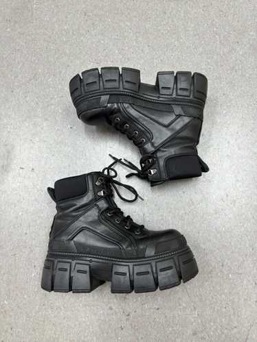 靴 80s Buffalo London Belted Highcut Boot 80s Buffalo London Belted Highcut Boot