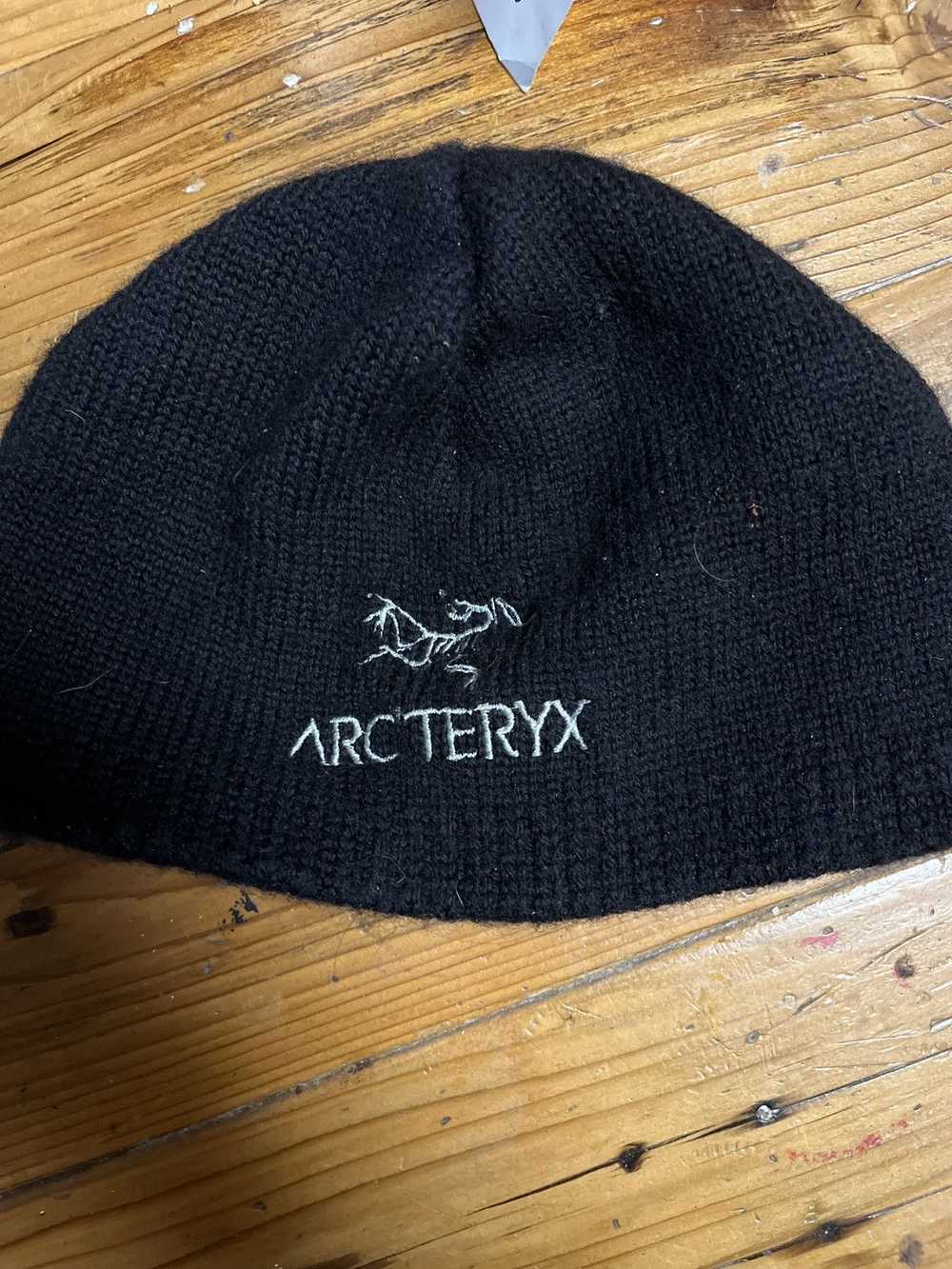 ARC’TERYX CLASSIC BEANIE navy Y2K ARC'TERYX CLASSIC BEANIE navy Y2K Arcteryx vintage beanie - Gem