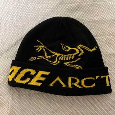 Palace arcteryx beanie - Gem