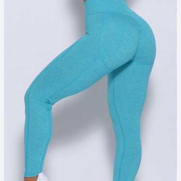 送料無料 新品未使用bombshell sportswear アップリフトレギンス