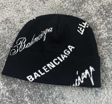 BALENCIAGA ピンク ビーニー BALENCIAGA バレンシアガ ロゴ刺繍 ピンク キャップ 帽子 サイズ