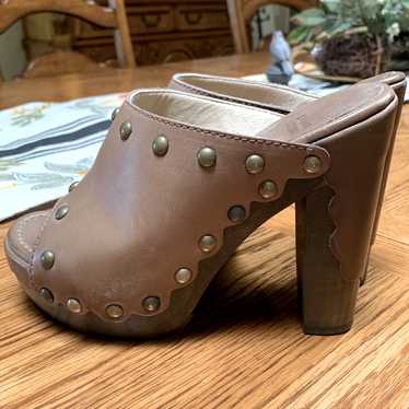 Stuart Weitzman Sequoia Studded Clog In Mousse Bu… - image 1