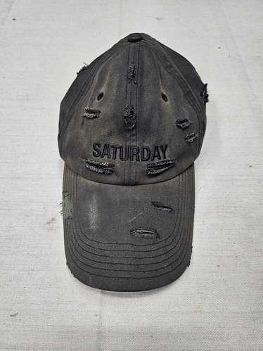 Vetements Reebok FRIDAY CAP 刺繍 キャップ 黒 Vetements Reebok FRIDAY CAP 刺繍 キャップ 黒 - メルカリ