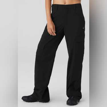 Mid-Rise Showdown Trouser - Black | Alo Yoga