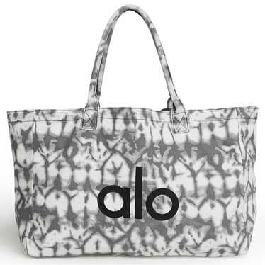 Alo yoga shopper - Gem