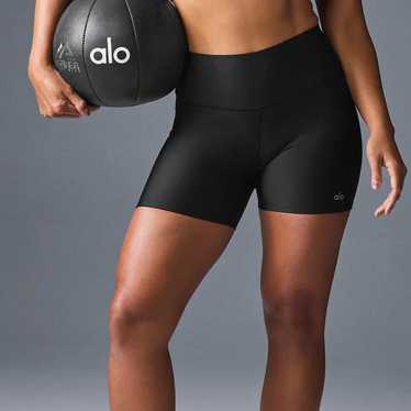 Alo yoga 5” airbrush - Gem