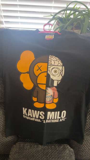 APE BAPE KAWS A.P.C. スウェット　BABY MILO XL Vintage A Bathing Ape (Bape) Baby Milo x Kaws XL Animal