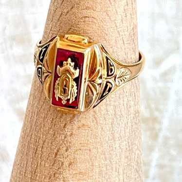 10 k class ring - Gem