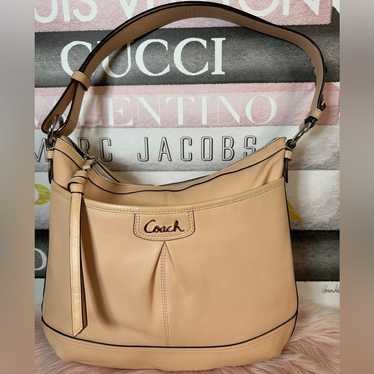 【美品】Coach Pink Salmon Hobo Shoulder Bag Coach Madison Salmon Pink Pebble Leather Hobo Shoulder Bag
