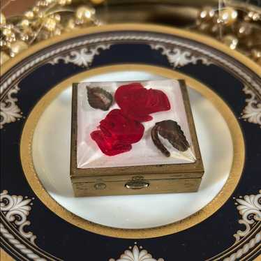 Vintage London Hallmark 1986 Pill Box