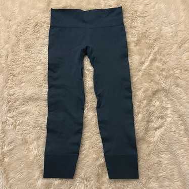 激安通販特集！ 10 size Lululemon ebb Gem - トップス