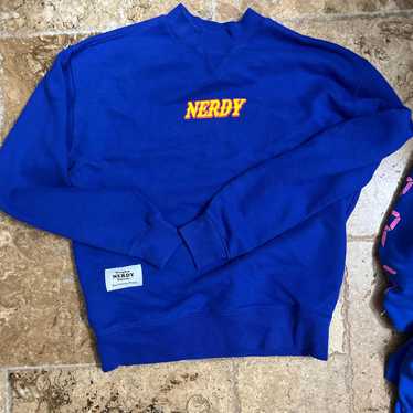 Nerdy × streetwear × - Gem