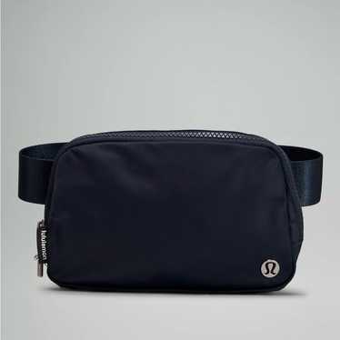 Lululemon navy belt bag - Gem