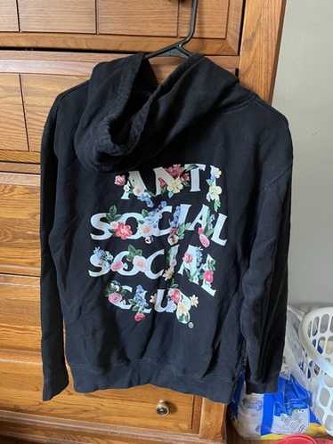 ★ ANTI SOCIAL SOCIAL CLUB★ Floral USA Made Hoodie TI25A07 ANTI SOCIAL SOCIAL CLUB White Pullover Hoodie with Flowers