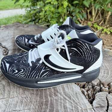 お見逃しなく！ナイキ  KD 14 限定カラー 28cm 即完売品 NIKE KD 14 