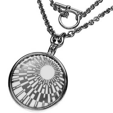 （HERMES）Medaille Quadrige necklace PM Medaille Quadrige necklace, small model | Hermès USA