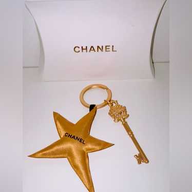 Chanel star charm - Gem