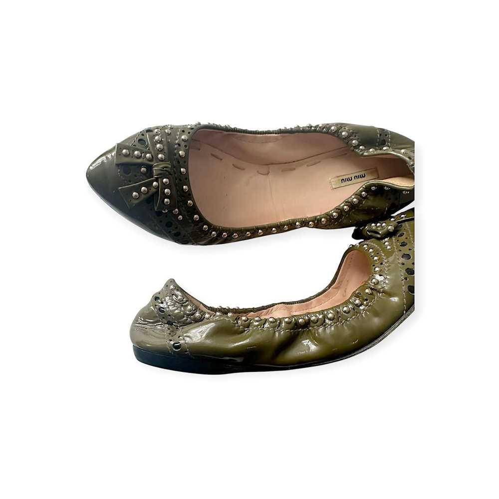 Miu Miu Miu Miu Patent Leather Flats with Studs a… - image 12