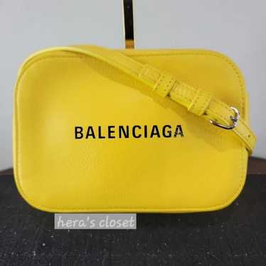 イエロー（黄色）系 BALENCIAGA(バレンシアガ) かごバッグ