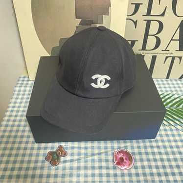 New Authentic Chanel 22A Black Cashmere golden CC Logo