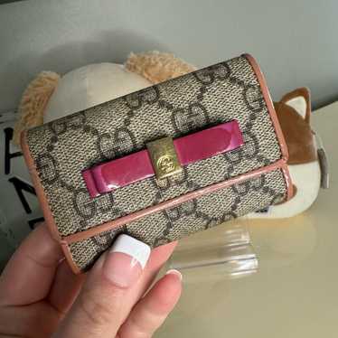 Trok  GUCCI ピンク GGパターン コインケース(キーケース) Gucci Key Case: Pink GG Marmont