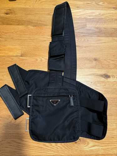 MiuMiu PradaレザーメッシュChestRigバックパックAW99 Miu Miu SS1999 Backpack/Chest Rig Bag Now Available on