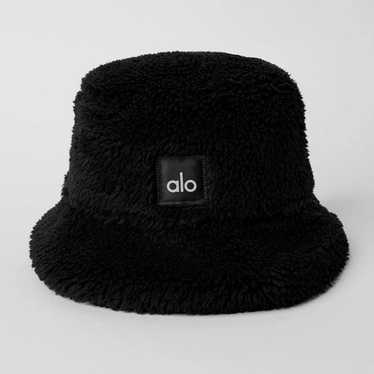 ハット [Alo Yoga] Faux Fur Bucket Hat Faux Fur Bucket Hat - Black | ALO