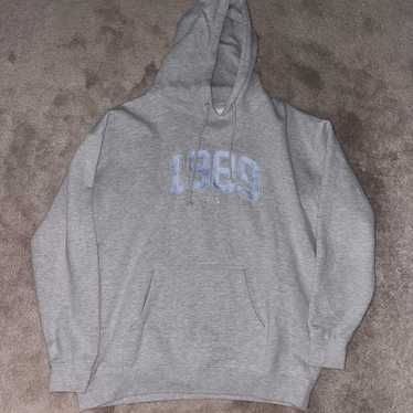 Taylor swift 1989 gray - Gem