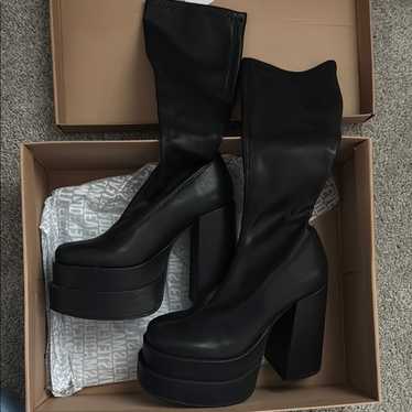 【インパクト大】Steve Madden CYPRESS ロングブーツ インパクト大】Steve Madden CYPRESS ロングブーツ (Steve