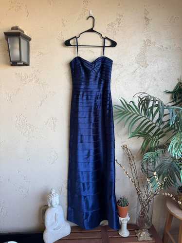 BCBG MAXAZRIA ドレス ブルー BCBGMAXAZRIA | サマードレス ブルー レディース | YOOX