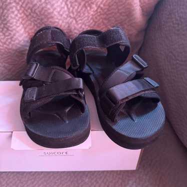 Suicoke black sandals for - Gem