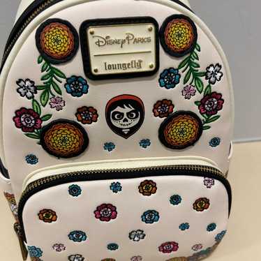 ◇Loungefly◇リメンバーミー ココ ミゲル スカル バッグ Amazon.co.jp: Loungefly ディズニー ピクサー ココミゲル ミニ