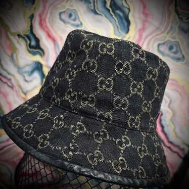 GUCCIグッチGG Monogram Bucket Hatキャップ GG Monogram cotton bucket hat in black | GUCCI® US